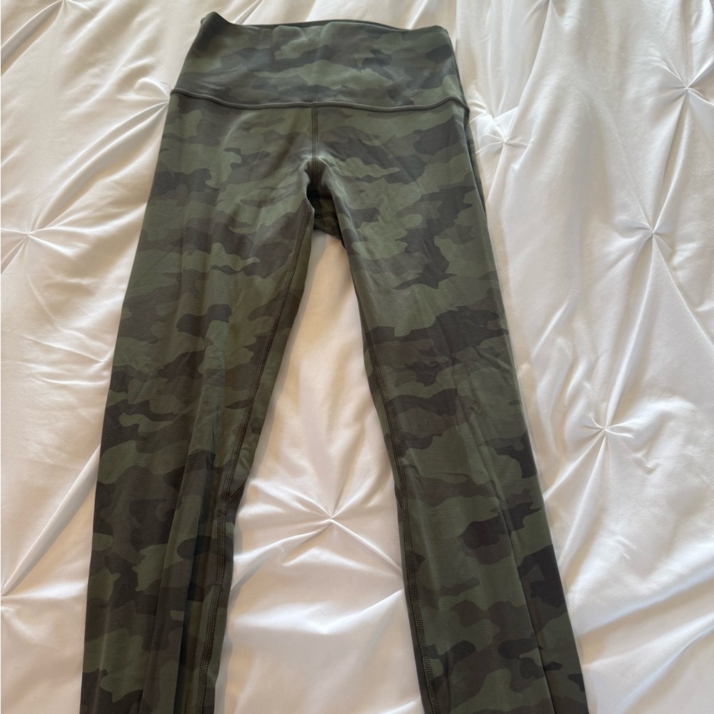 Lululemon camo Leggings
